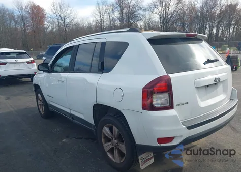2014 Jeep Compass Sport z USA, uszkodzony, nr VIN 1C4NJDBB3ED842310